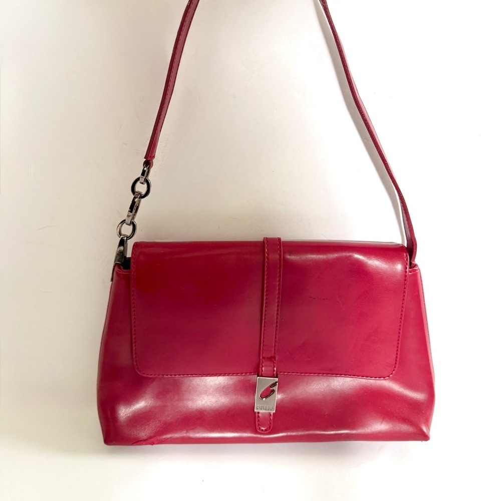 Guess Red Shoulder Bag Faux Leather Vintage Y2K 90s